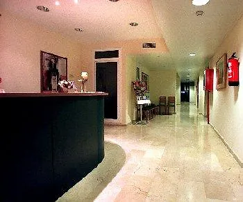 Отель Chic & Basic Lemon Boutique Барселона