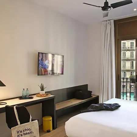 Chic & Basic Lemon Boutique Hotel