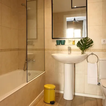 Chic & Basic Lemon Boutique 2* Barcellona